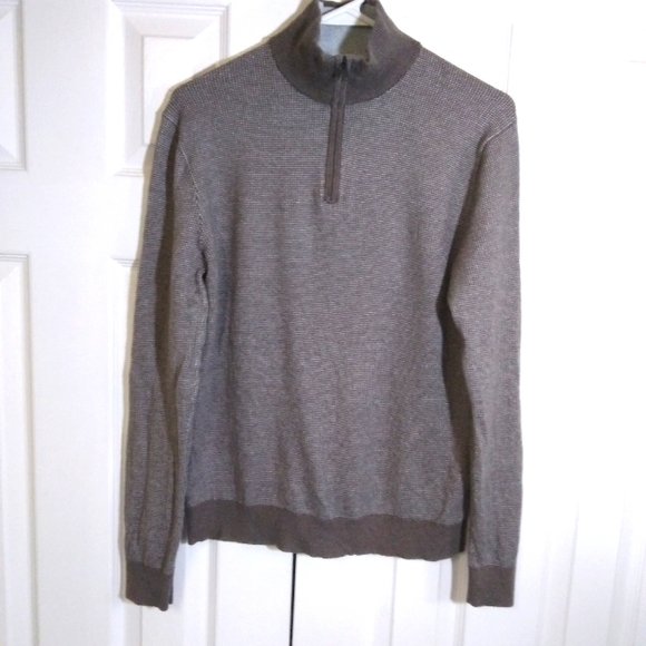 Banana Republic Other - Men's Banana Republic Taupe/White Sweater S